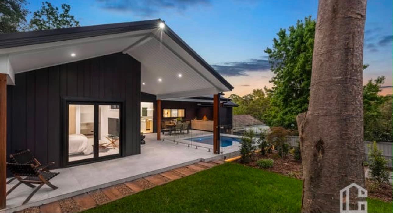 Contemporary Cladding & Outdoor Living